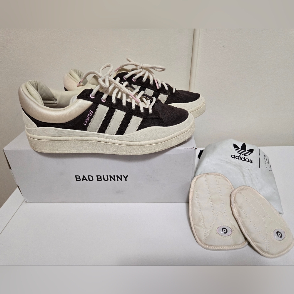 Shoes sneakers